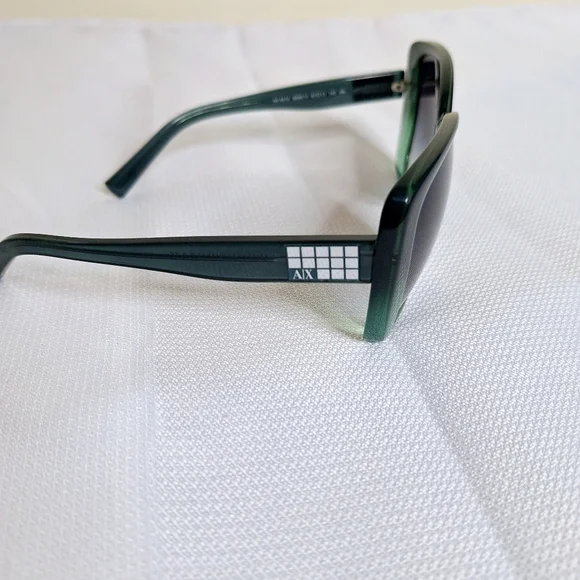 Armani Exchange brand " The Emerald Eye Beauty" Oversized sunglasses. - Picture 5 of 9